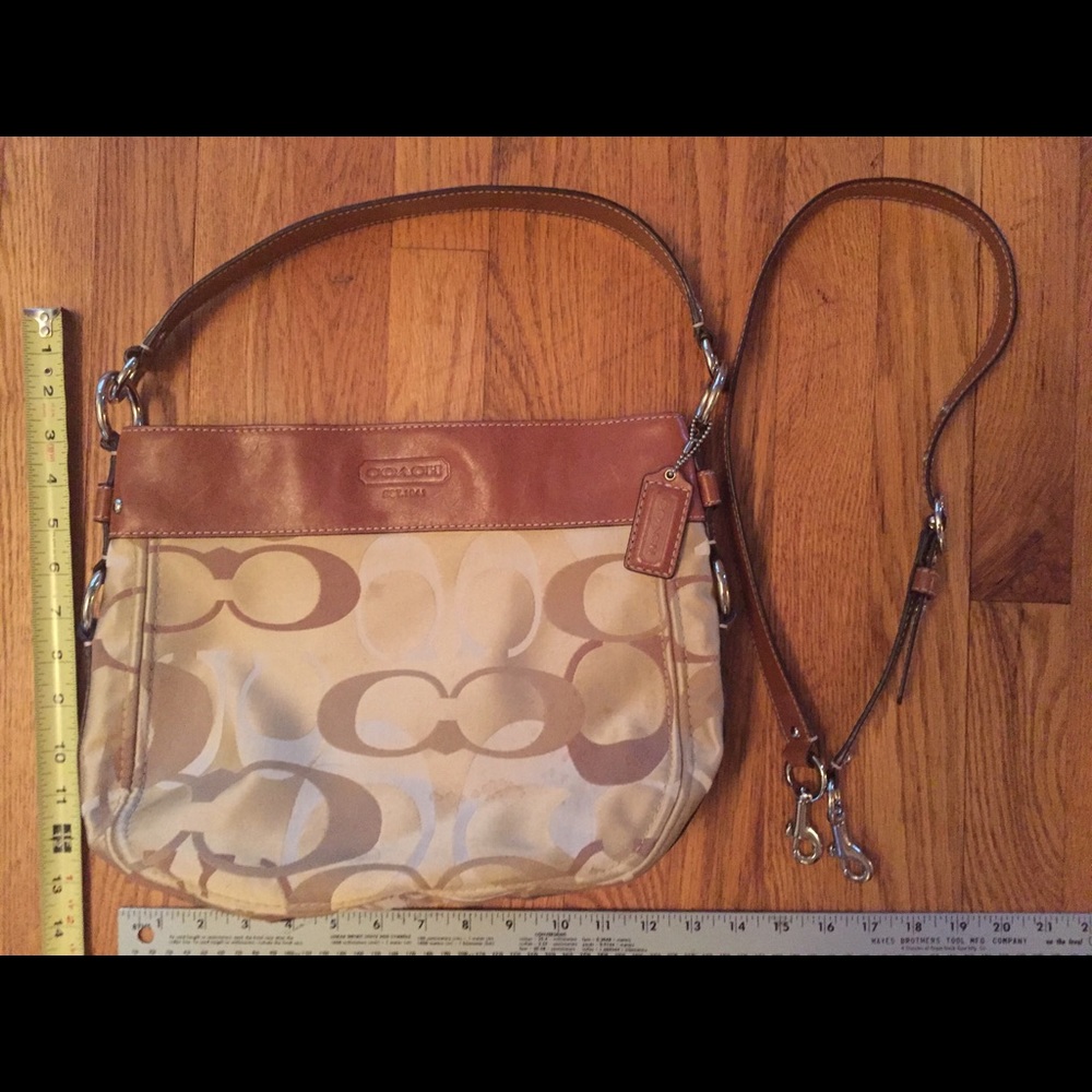 Authentic Coach Handbag - Picture 7 of 8